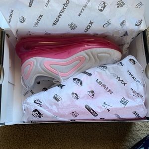 Nike Wmns Air Max 720